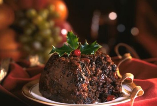 CHRISTMAS PUDDING WITH ORANGE LIQUEUR SAUCE